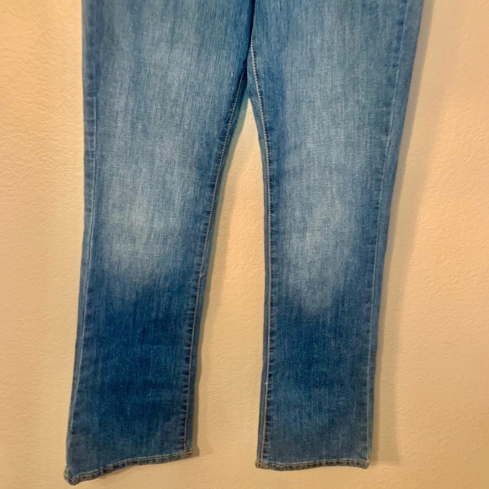 NWT Old Navy Jeans Size 4 The Flirt Blue Denim Cotton Spandex Bootcut Faded Wash - Picture 3 of 16